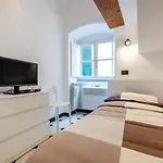 Casa Rachele - Con Posto Auto Privato A 300 M *