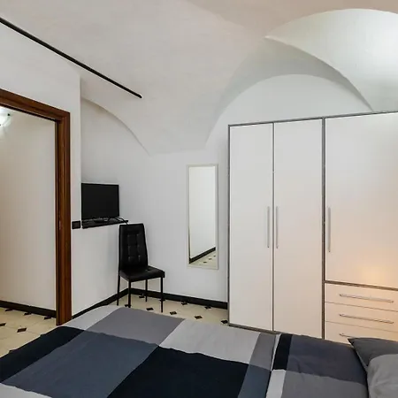 Apartment Casa Rachele - Con Posto Auto Privato A 300 M *