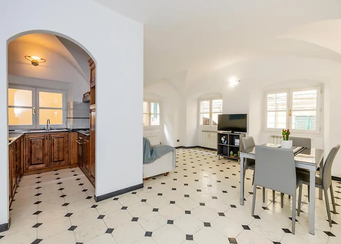 Casa Rachele - Con Posto Auto Privato A 300 M Apartamento *