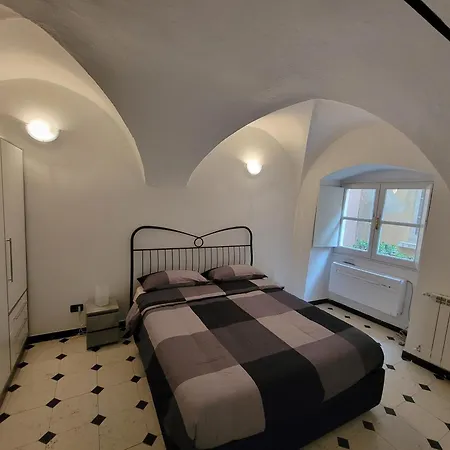 Casa Rachele - Con Posto Auto Privato A 300 M דירה *