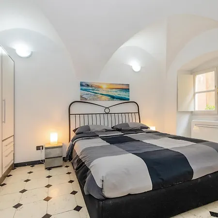 Casa Rachele - Con Posto Auto Privato A 300 M * Finale Ligure